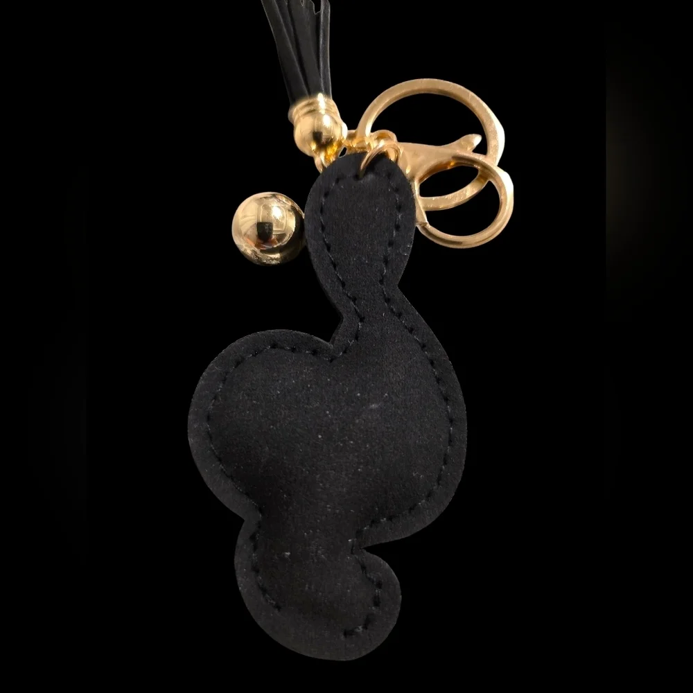 Elegant Black and Gold Treble Clef Bag Charm Keychain